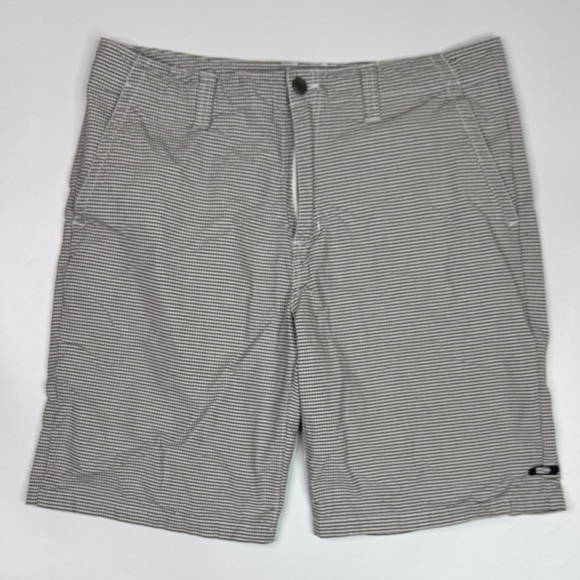Oakley Black White Gingham Shorts Size 36 - Picture 1 of 8